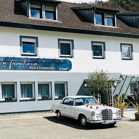 La Frontiera Hotel & Eventlocation - An Der Grenze , Naehe Schaffhausen -Rheinfall Tengen Exterior photo
